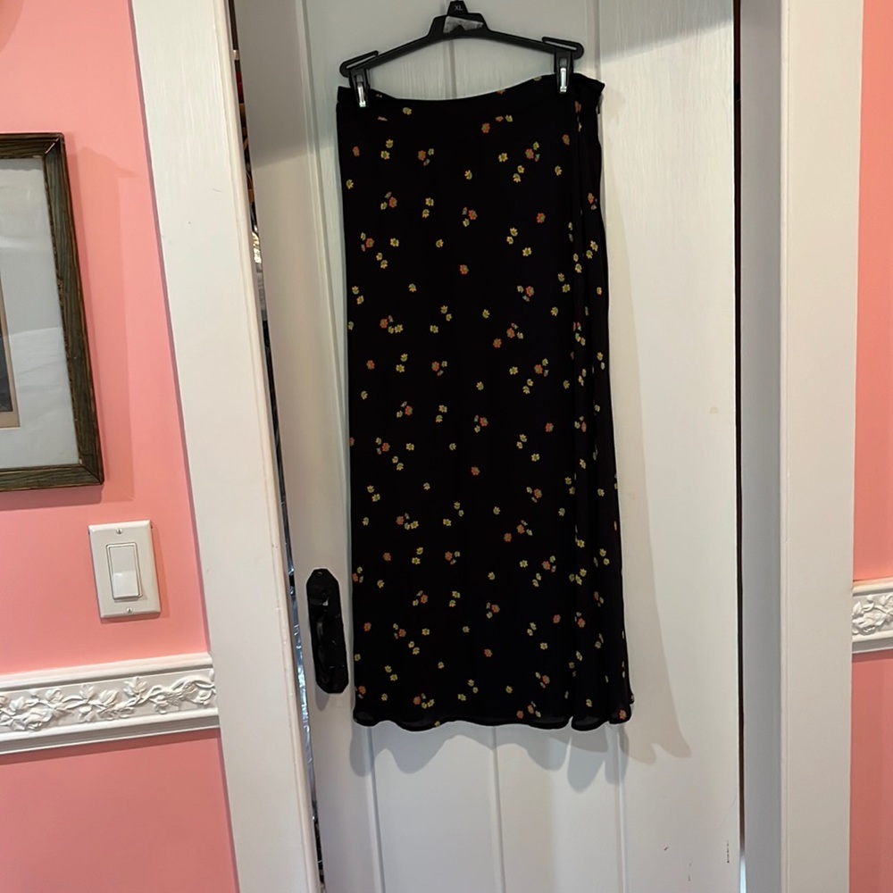 MIDI length skirt by Whistles